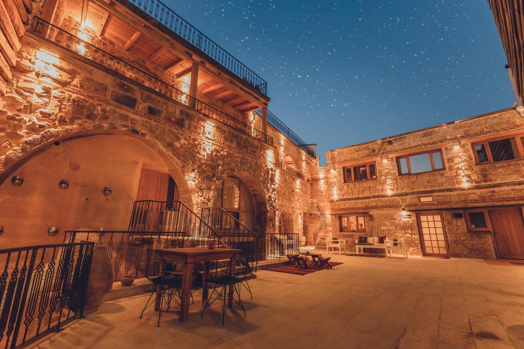 אוצ'יסר Pinhan Cave Suites מראה חיצוני תמונה