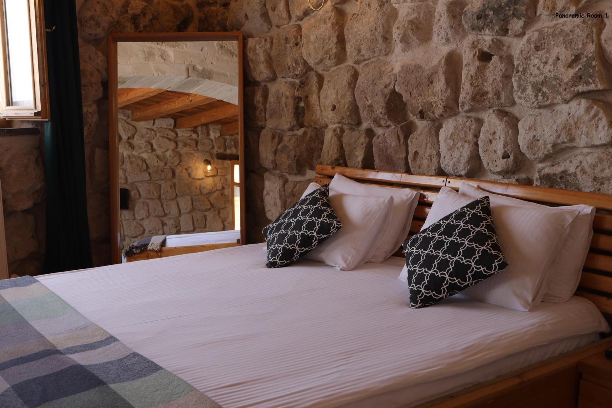 אוצ'יסר Pinhan Cave Suites מראה חיצוני תמונה